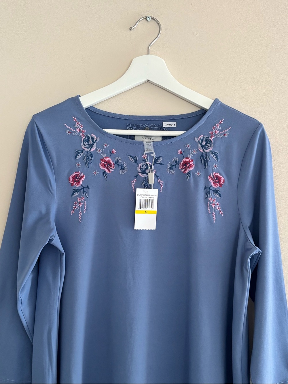 NWT CUPIO Embroidered Floral Tunic Top Long Sleeve Blouse Sz Medium Colony Blue
